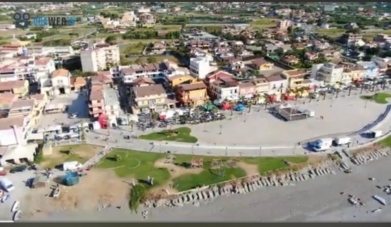 Appartamento La Casa Di Wioletta Barcellona Pozzo di Gotto Esterno foto